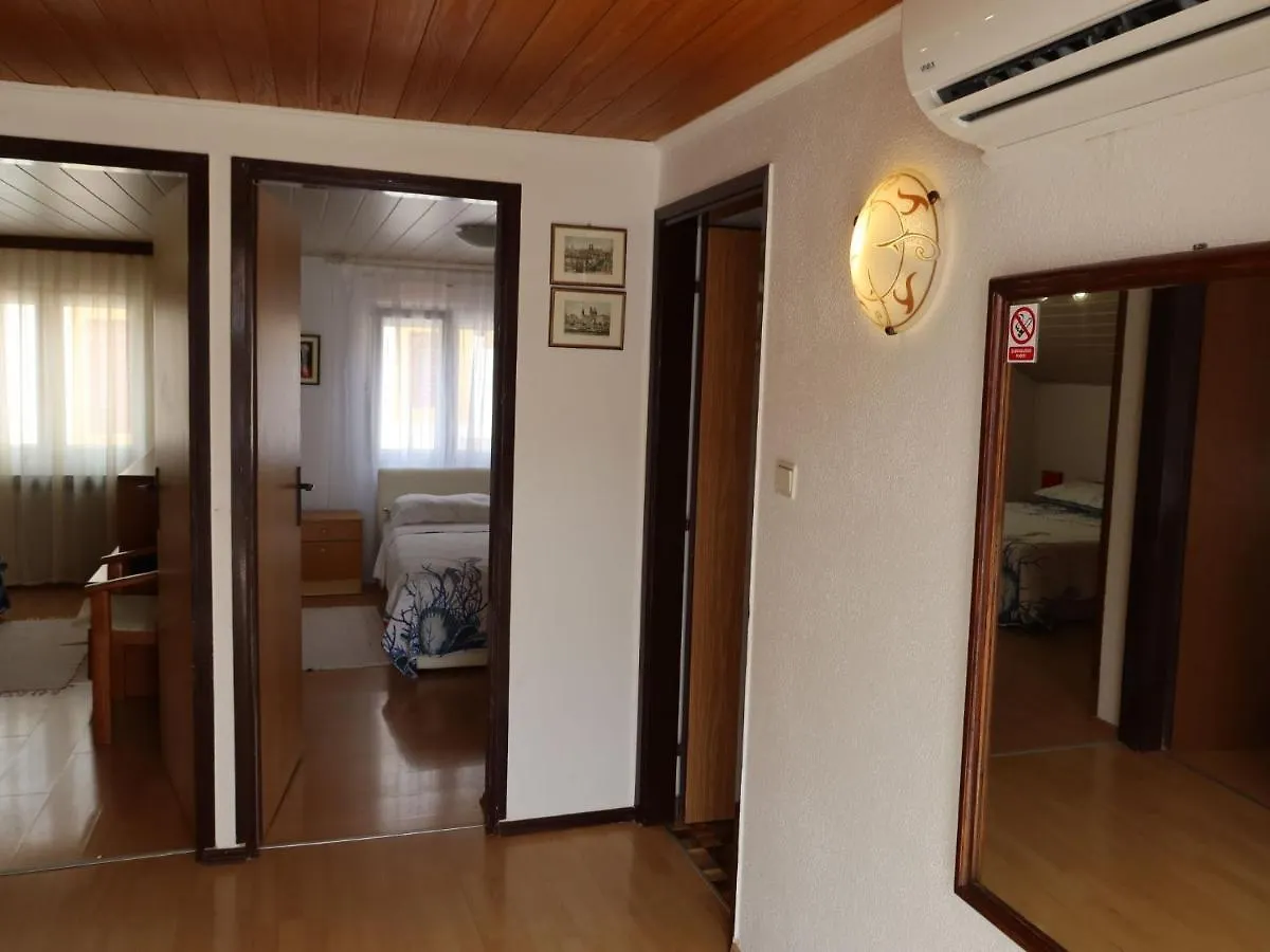 Apartment Mira-1 By Interhome Vir 0*,  Kroatien